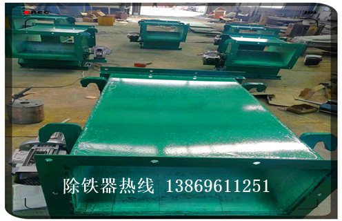 管道除鐵器，內(nèi)蒙古格柵式管道除鐵器_內(nèi)部構(gòu)造結(jié)構(gòu)圖_內(nèi)蒙古格柵式管道除鐵器工作原理_安裝示意圖