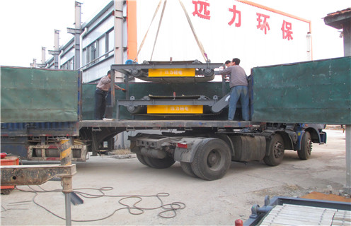永磁滾筒除鐵器，內(nèi)蒙古永磁滾筒除鐵器知識參數(shù)_內(nèi)部磁塊安裝方法_內(nèi)蒙古永磁滾筒除鐵器型號價格