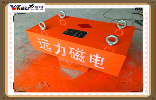 懸掛式永磁除鐵器，四川懸掛式永磁除鐵器生產(chǎn)_內(nèi)部磁塊安裝方法_四川懸掛式永磁除鐵器生產(chǎn)型號(hào)價(jià)格  