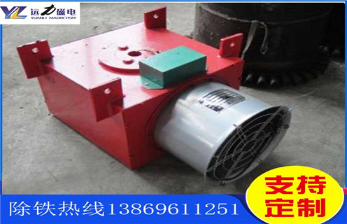 自卸式風(fēng)冷電磁除鐵器，貴州懸掛自卸式風(fēng)冷電磁除鐵器_選型_貴州懸掛自卸式風(fēng)冷電磁除鐵器公司多少錢參數(shù)工作原理生產(chǎn)價格工作原理_價格